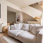 Elegant Triplex With Terrace & Ac - Perfect For 6 Guests 公寓 巴黎