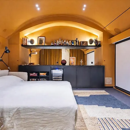 Elegant Triplex With Terrace & Ac - Perfect For 6 Guests Apartman