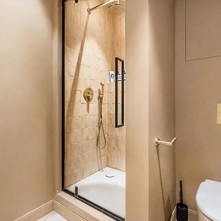 Elegant Triplex With Terrace & Ac - Perfect For 6 Guests Párizs