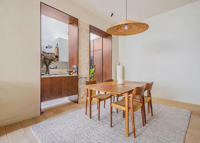 Stunning Triplex Near Grands Boulevards * Paříž