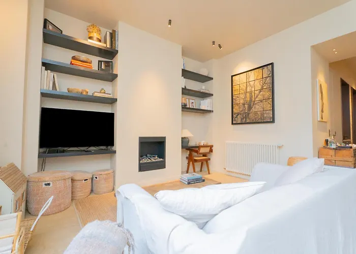 Stunning Triplex Near Grands Boulevards Paříž