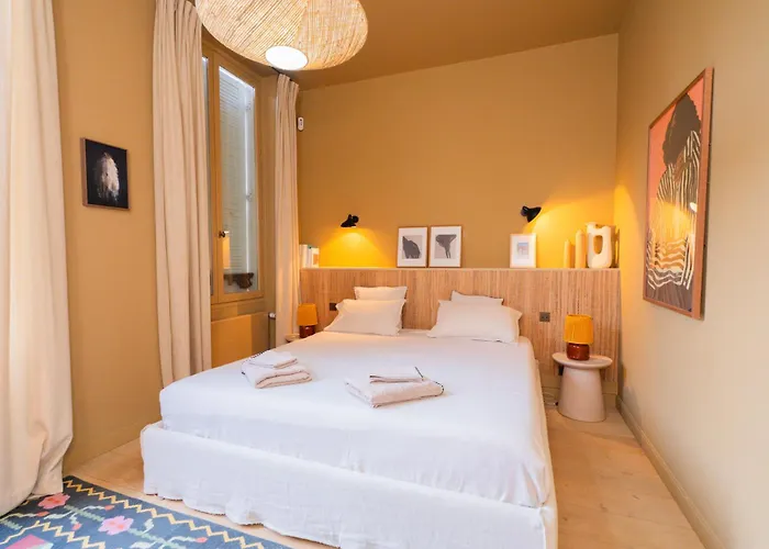 Stunning Triplex Near Grands Boulevards Apartament Paryż